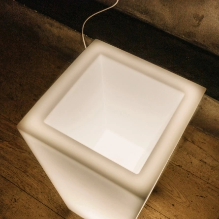 Светящееся кашпо Flow, H=75 см (Квадратное, Белый) фото 2