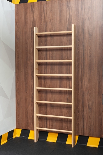 Деревянная шведская стенка (стойка - сосна, поручень 800 мм - береза) Деревянная шведская стенка (стойка - сосна, поручень 800 мм - береза)