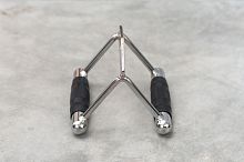 Рукоятка для тяги к животу (узкий параллельных хват)